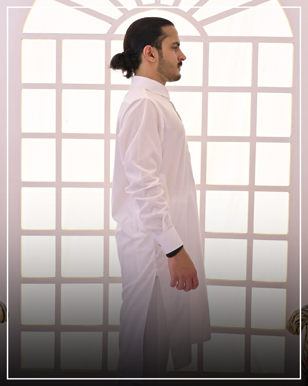PRIME WHITE - French Collar