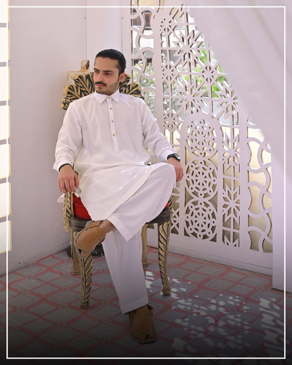 PRIME WHITE - French Collar