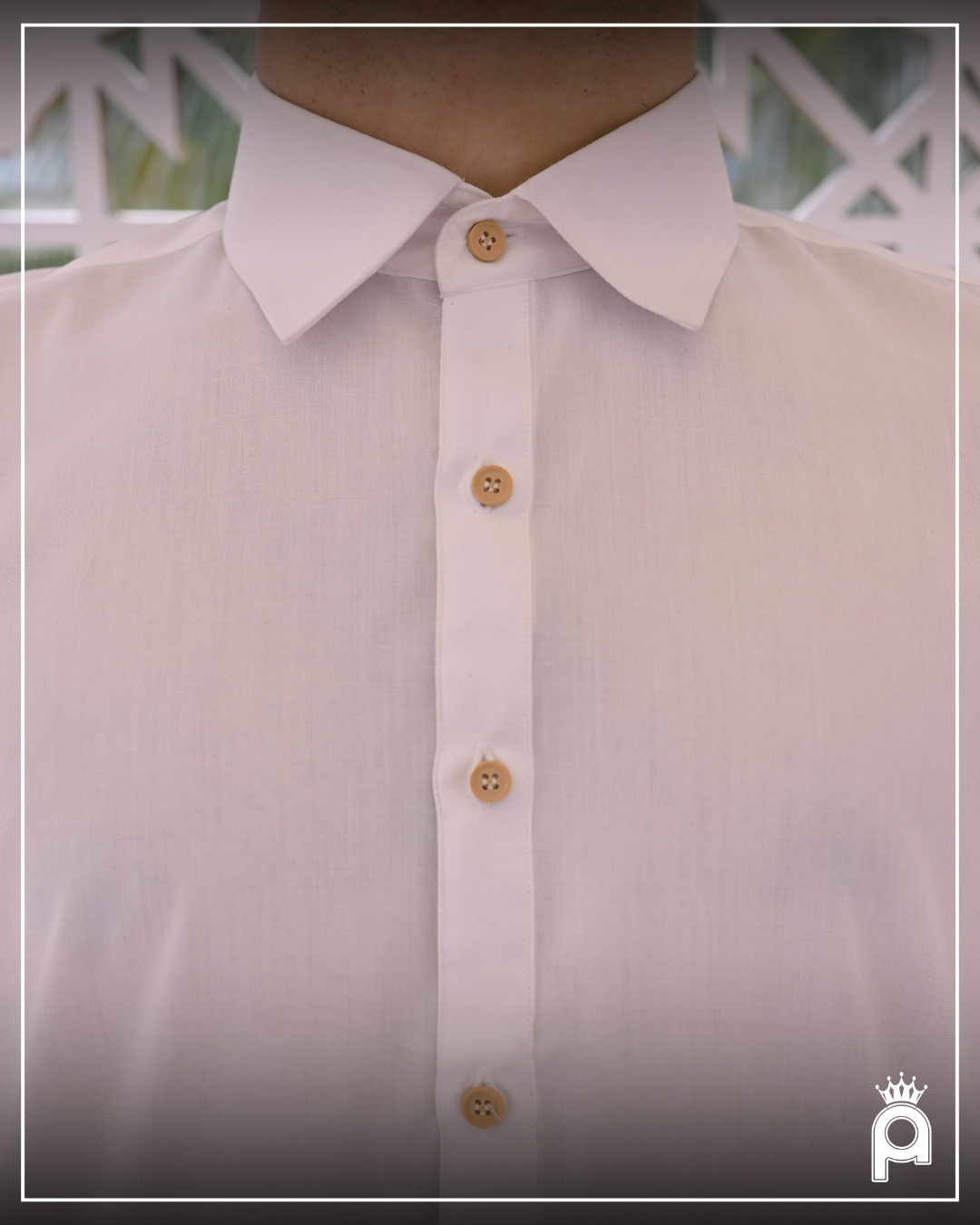 PRIME WHITE - French Collar